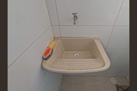 Casa de condomínio para alugar com 64m², 2 quartos e 1 vaga Casa de condomínio para alugar com 64m², 2 quartos e 1 vagaÁrea de Serviço