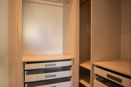 Apartamento à venda com 86m², 3 quartos e 2 vagasSuíte - Closet