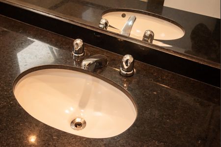 Apartamento à venda com 86m², 3 quartos e 2 vagasBanheiro da Suíte