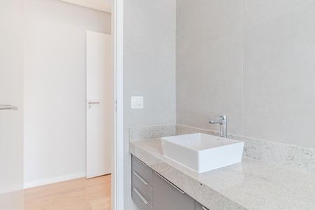Apartamento para alugar com 80m², 2 quartos e 1 vagaBanheiro da Suíte