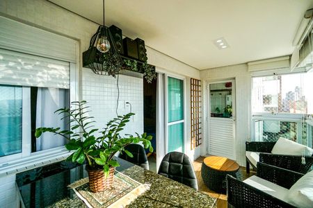 Apartamento à venda com 88m², 2 quartos e 2 vagasVaranda da Sala