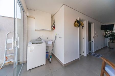 Apartamento à venda com 89m², 2 quartos e 2 vagas Apartamento à venda com 89m², 2 quartos e 2 vagasÁrea de Serviço
