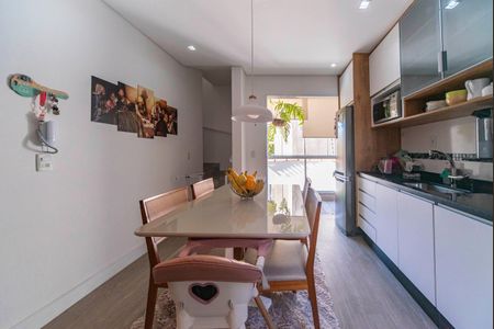 Apartamento à venda com 89m², 2 quartos e 2 vagas Apartamento à venda com 89m², 2 quartos e 2 vagasCozinha