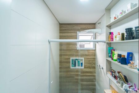 Apartamento à venda com 89m², 2 quartos e 2 vagas Apartamento à venda com 89m², 2 quartos e 2 vagasBanheiro do quarto 1