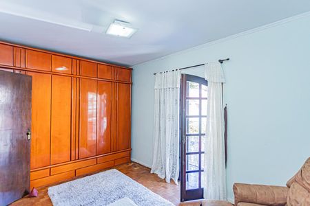 Casa à venda com 163m², 3 quartos e 4 vagasSuite