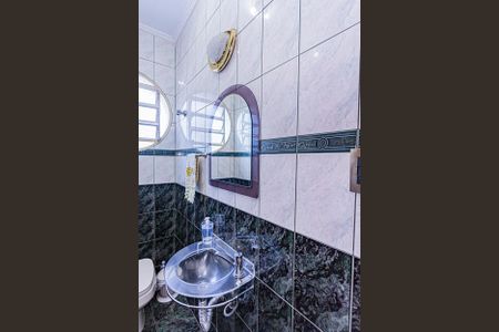 Casa à venda com 163m², 3 quartos e 4 vagasLavabo