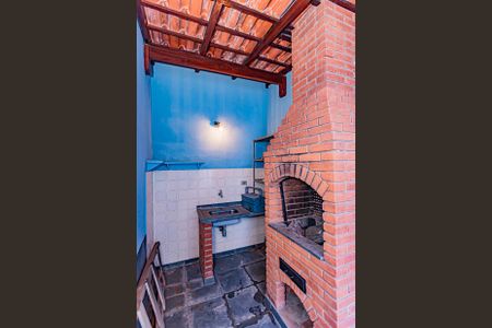 Casa à venda com 163m², 3 quartos e 4 vagasChurrasqueira