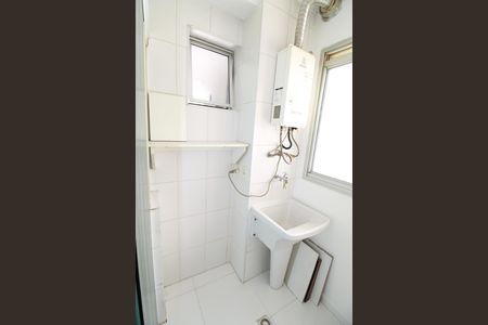 Apartamento para alugar com 65m², 2 quartos e 1 vagaÁrea de Serviço