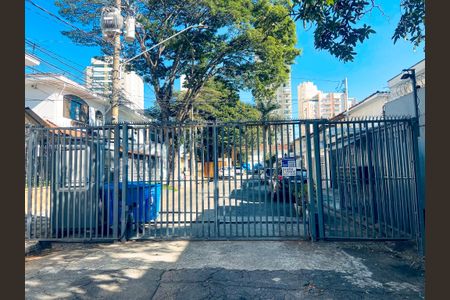 Casa para alugar com 195m², 4 quartos e 1 vaga Casa para alugar com 195m², 4 quartos e 1 vagaFachado do condomínio