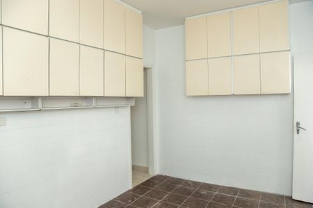 Casa para alugar com 195m², 4 quartos e 1 vaga Casa para alugar com 195m², 4 quartos e 1 vagaCozinha