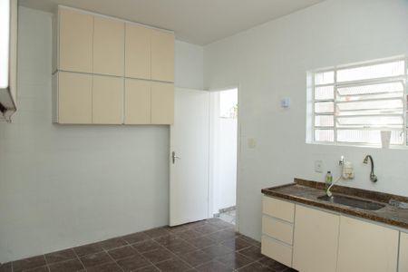 Casa para alugar com 195m², 4 quartos e 1 vaga Casa para alugar com 195m², 4 quartos e 1 vagaCozinha