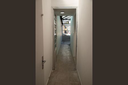 Casa para alugar com 195m², 4 quartos e 1 vaga Casa para alugar com 195m², 4 quartos e 1 vagaCorredor