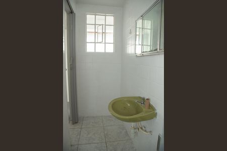 Casa para alugar com 195m², 4 quartos e 1 vaga Casa para alugar com 195m², 4 quartos e 1 vagaBanheiro da Suíte 2