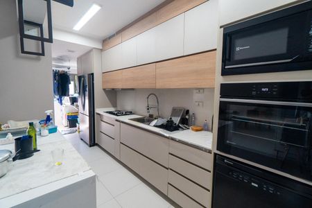 Apartamento à venda com 115m², 3 quartos e 2 vagasCozinha e Área de Serviço