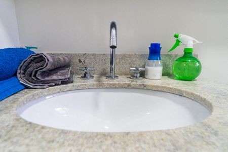 Apartamento à venda com 115m², 3 quartos e 2 vagasBanheiro da Suíte 2 Detalhe