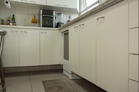 Apartamento à venda com 75m², 2 quartos e 2 vagasCozinha