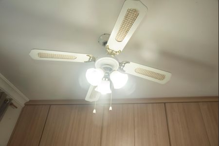 Apartamento à venda com 75m², 2 quartos e 2 vagasQuarto