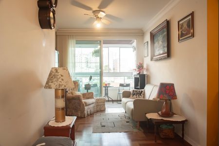 Apartamento à venda com 75m², 2 quartos e 2 vagasSala