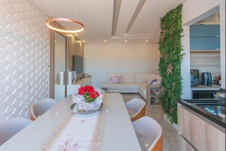 Apartamento à venda com 75m², 2 quartos e 2 vagas Apartamento à venda com 75m², 2 quartos e 2 vagasSala