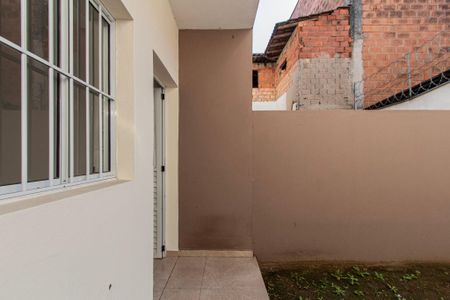 Casa para alugar com 72m², 2 quartos e 1 vaga Casa para alugar com 72m², 2 quartos e 1 vagaÁrea de Serviço