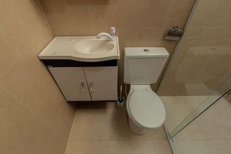 Casa para alugar com 72m², 2 quartos e 1 vaga Casa para alugar com 72m², 2 quartos e 1 vagaBanheiro