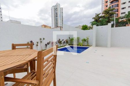 Apartamento para alugar com 81m², 2 quartos e 2 vagasÁrea comum - Piscina
