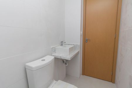 Apartamento para alugar com 81m², 2 quartos e 2 vagasBanheiro do Quarto 1