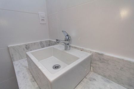 Apartamento à venda com 81m², 2 quartos e 2 vagas Apartamento à venda com 81m², 2 quartos e 2 vagasBanheiro Suíte 2