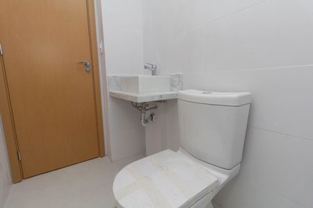 Apartamento à venda com 81m², 2 quartos e 2 vagas Apartamento à venda com 81m², 2 quartos e 2 vagasBanheiro Suíte 1