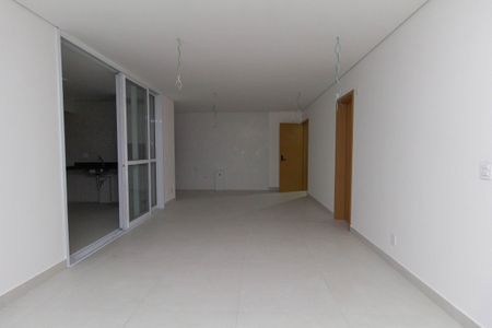 Apartamento à venda com 81m², 2 quartos e 2 vagas Apartamento à venda com 81m², 2 quartos e 2 vagasSala e Cozinha