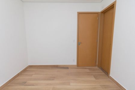 Apartamento à venda com 81m², 2 quartos e 2 vagasQuarto 1