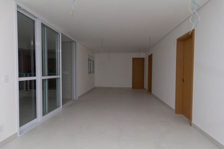 Apartamento à venda com 81m², 2 quartos e 2 vagasSala e Cozinha