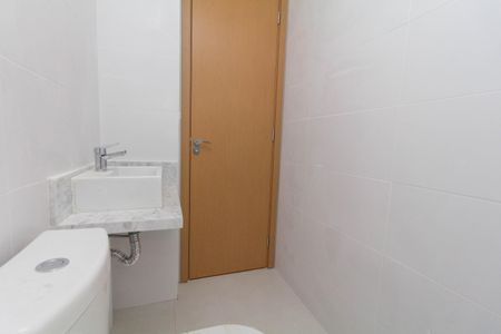 Apartamento à venda com 81m², 2 quartos e 2 vagasBanheiro 1