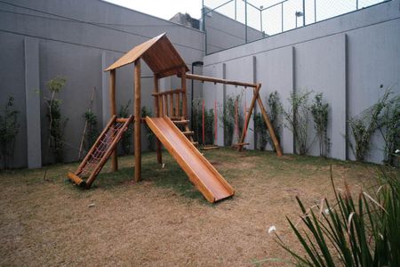 Apartamento para alugar com 37m², 2 quartos e sem vaga Apartamento para alugar com 37m², 2 quartos e sem vagaÁrea comum - Playground