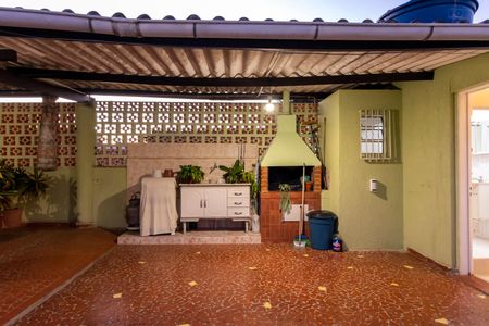 Casa à venda com 299m², 3 quartos e 1 vaga Casa à venda com 299m², 3 quartos e 1 vagaCobertura