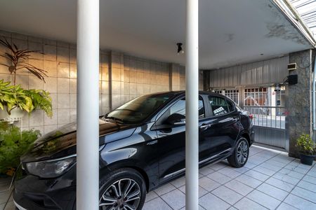 Casa à venda com 299m², 3 quartos e 1 vaga Casa à venda com 299m², 3 quartos e 1 vagaGaragem