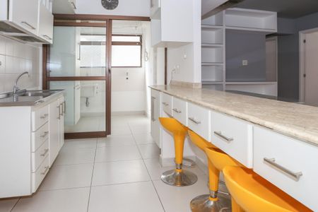 Apartamento à venda com 93m², 3 quartos e 2 vagas Apartamento à venda com 93m², 3 quartos e 2 vagasCozinha