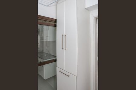 Apartamento à venda com 93m², 3 quartos e 2 vagas Apartamento à venda com 93m², 3 quartos e 2 vagasÁrea de Serviço