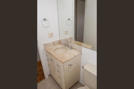 Apartamento à venda com 93m², 3 quartos e 2 vagas Apartamento à venda com 93m², 3 quartos e 2 vagasBanheiro da Suíte