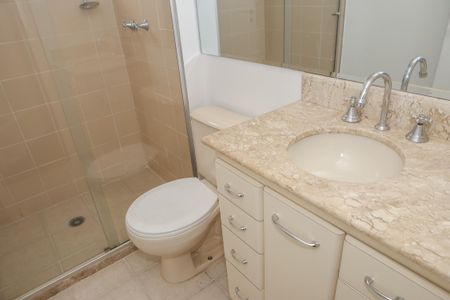 Apartamento à venda com 93m², 3 quartos e 2 vagas Apartamento à venda com 93m², 3 quartos e 2 vagasBanheiro Social