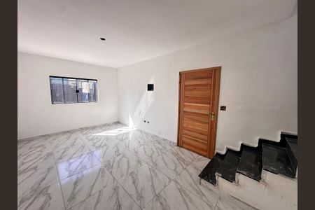 Casa para alugar com 125m², 3 quartos e 2 vagas Casa para alugar com 125m², 3 quartos e 2 vagasSala de estar
