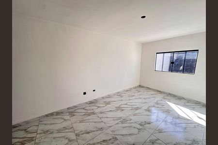 Casa para alugar com 125m², 3 quartos e 2 vagas Casa para alugar com 125m², 3 quartos e 2 vagasSala de estar