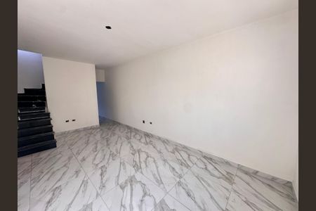 Casa para alugar com 125m², 3 quartos e 2 vagas Casa para alugar com 125m², 3 quartos e 2 vagasSala de estar
