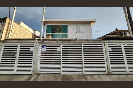 Casa para alugar com 96m², 3 quartos e 2 vagas Casa para alugar com 96m², 3 quartos e 2 vagasFachada