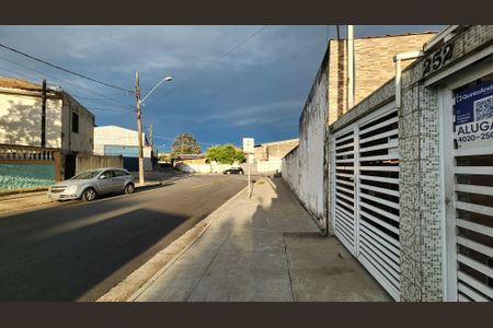 Casa para alugar com 96m², 3 quartos e 2 vagas Casa para alugar com 96m², 3 quartos e 2 vagasVista da Rua