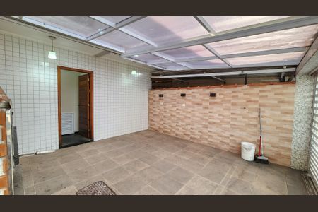 Casa para alugar com 96m², 3 quartos e 2 vagas Casa para alugar com 96m², 3 quartos e 2 vagasQuintal