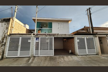 Casa para alugar com 96m², 3 quartos e 2 vagas Casa para alugar com 96m², 3 quartos e 2 vagasFachada