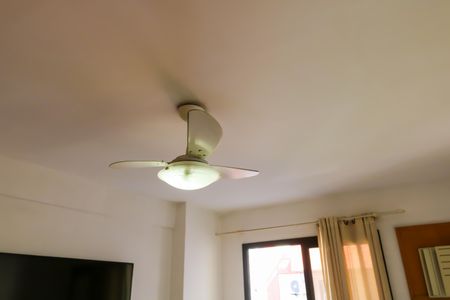 Apartamento à venda com 205m², 3 quartos e 3 vagas Apartamento à venda com 205m², 3 quartos e 3 vagasQuarto Suíte