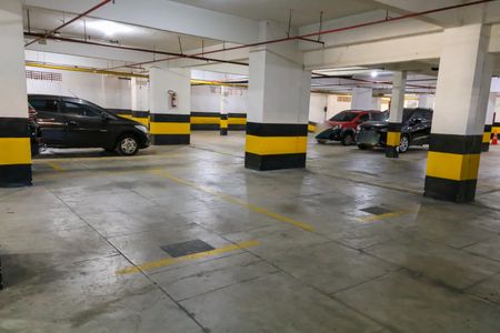 Apartamento à venda com 205m², 3 quartos e 3 vagas Apartamento à venda com 205m², 3 quartos e 3 vagasGaragem