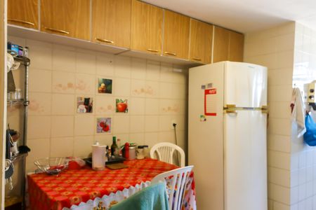 Apartamento à venda com 205m², 3 quartos e 3 vagas Apartamento à venda com 205m², 3 quartos e 3 vagasCozinha